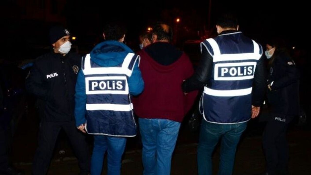 Alanya’da çeşitli suçlardan aranan 8 şüpheli yakalandı