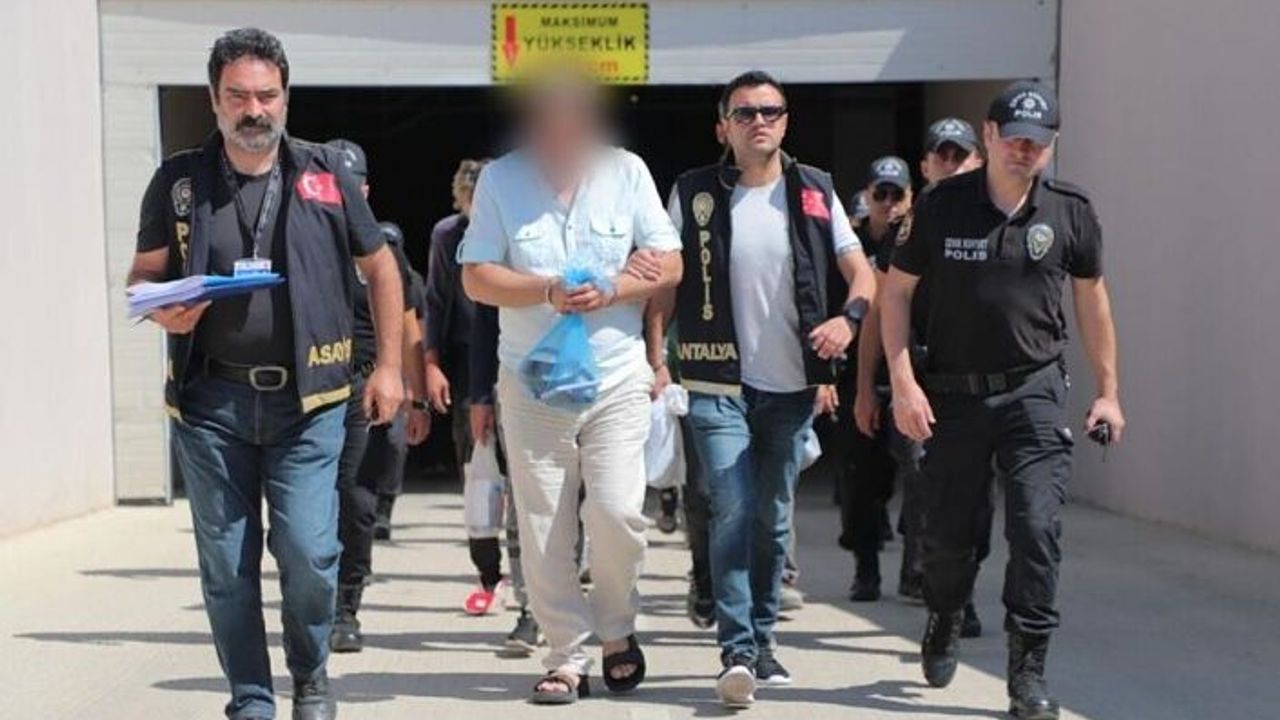 Polisten 50 ekiple eş zamanlı operasyon: 112 firari yakalandı