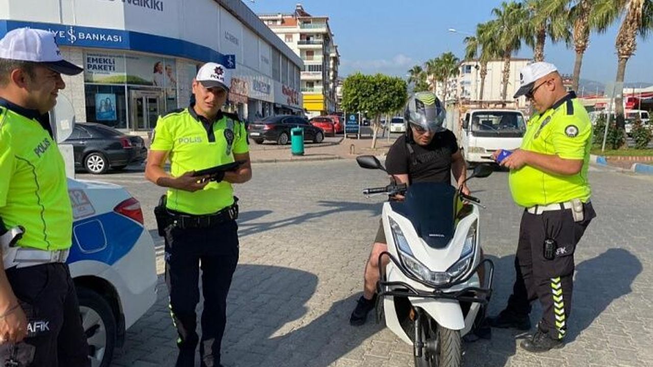 Gazipaşa’da polisten kask denetimi