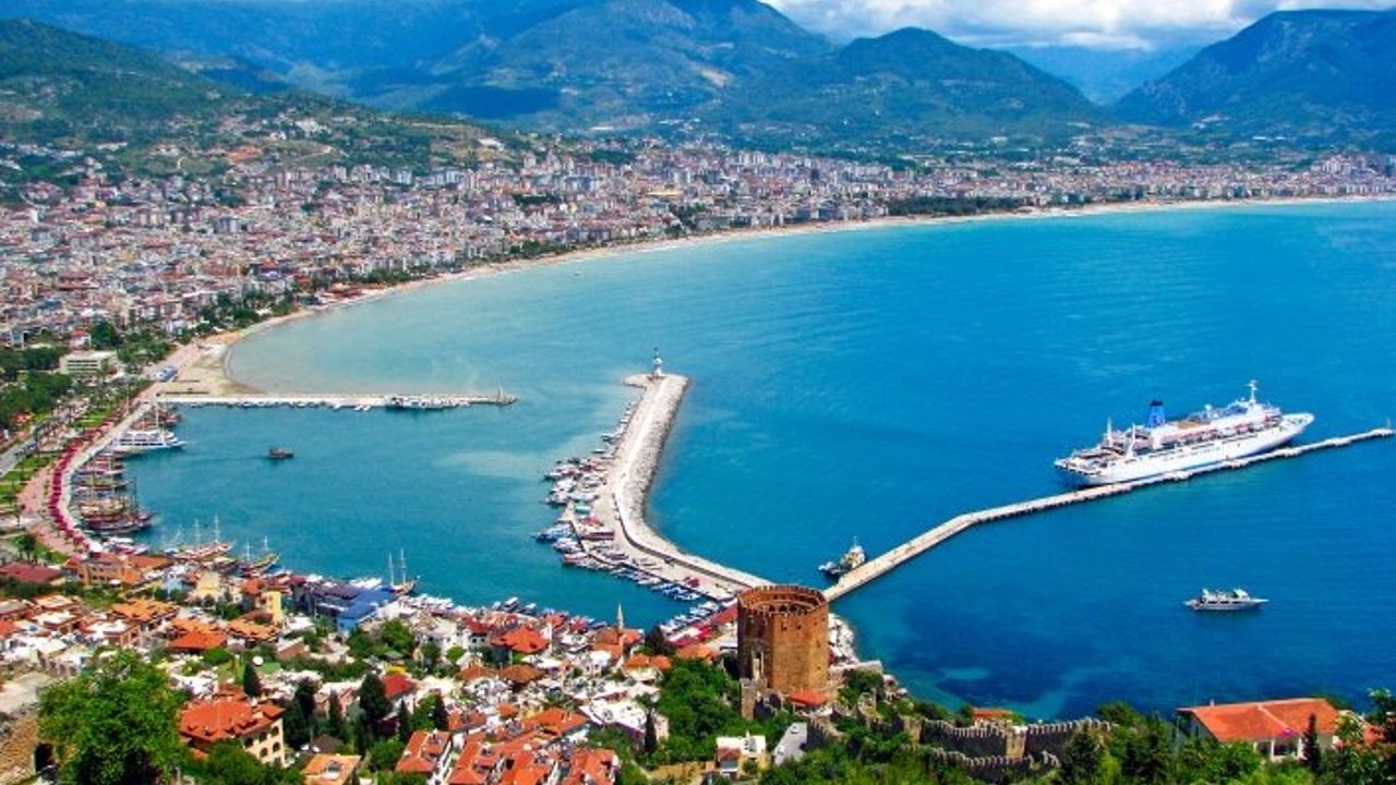 Alanya’daki Ruslar evlerini kiraya veriyor