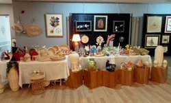 Alanya’da kursiyerler yıl sonu sergisinde buluştu