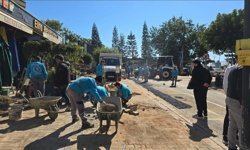 Vites yükseltildi: Alanya’da asfalt mesaisi geceye taşındı