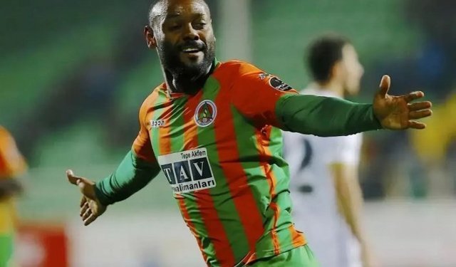 Alanyaspor’un yıldız isminden transfer sürprizi