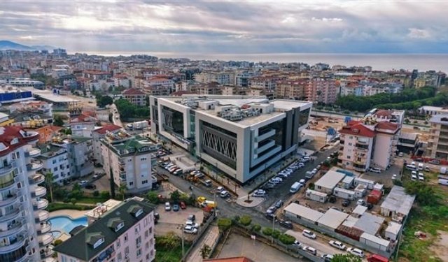 Alanya Belediyesi'nde 'borç' karmaşası: Yeni borçlar yapıldı mı?