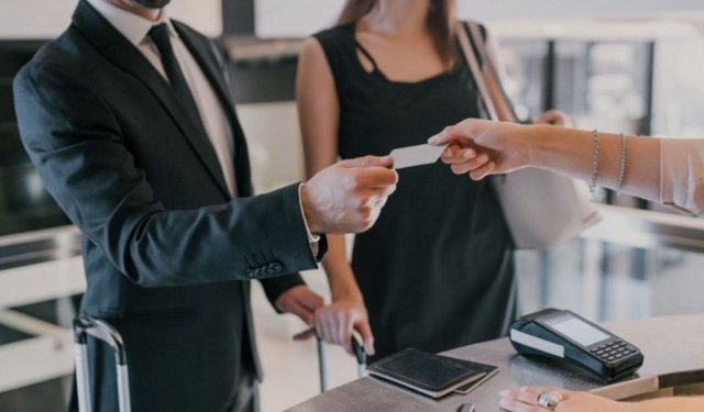 Alanya'da otelleri ilgilendiren yeni karar: Kimlik fotokopisi dönemi bitti