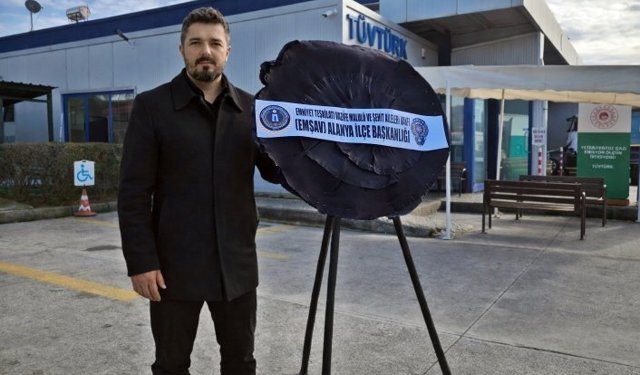 Saldırıda şehit olan polis için EMŞAV Alanya’dan siyah çelenkli tepki