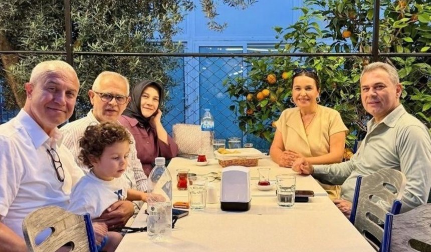 Alanya’da Özçelik ve Tavlı aynı masada yer aldı