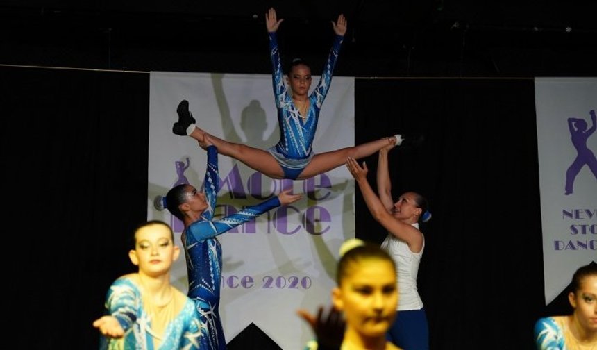 Alanya Sahnesi Alkışlarla İnledi!