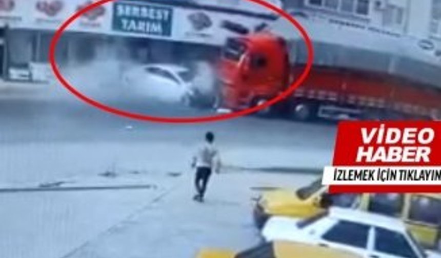 Alanya’da otomobil ile TIR kafa kafaya çarpıştı: 1 ölü, 1 ağır yaralı