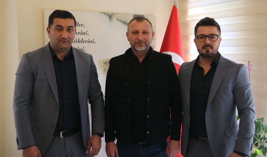 EMŞAV Alanya’dan Alanya Türk Gazetesi’ne ziyaret